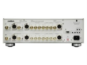 Alternative view of HALO by Parasound JC 2 BP