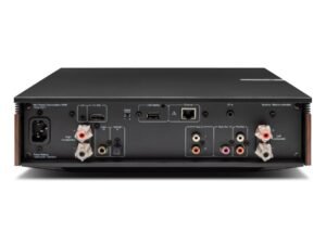 Alternative view of Cambridge Audio Evo 75